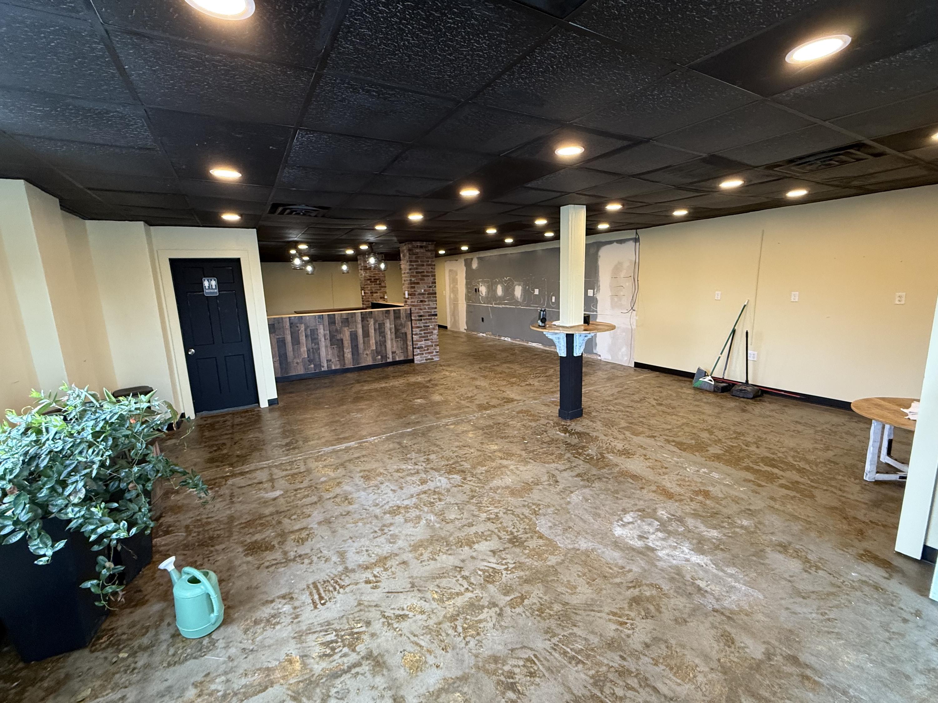 334 Dixie Highway East - 1